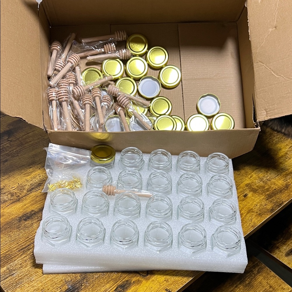 Gold Lid Honey Jar Set with Dippers set of 22 with charms and thank you tags